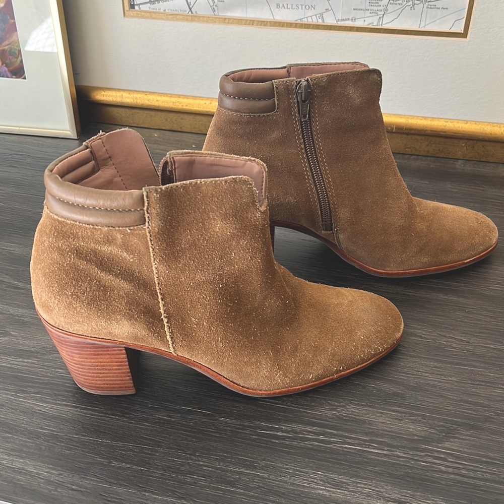 Bernardo leather suede booties
